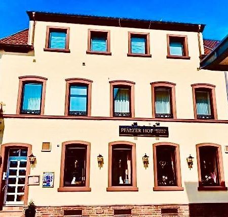 Hotel Pfaelzer Hof Enkenbach-Alsenborn Buitenkant foto